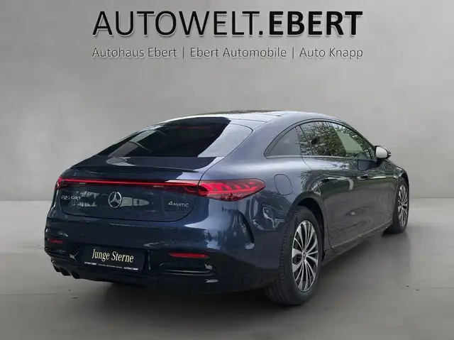 Mercedes-Benz Eqs view 5