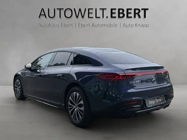 Mercedes-Benz Eqs view 3