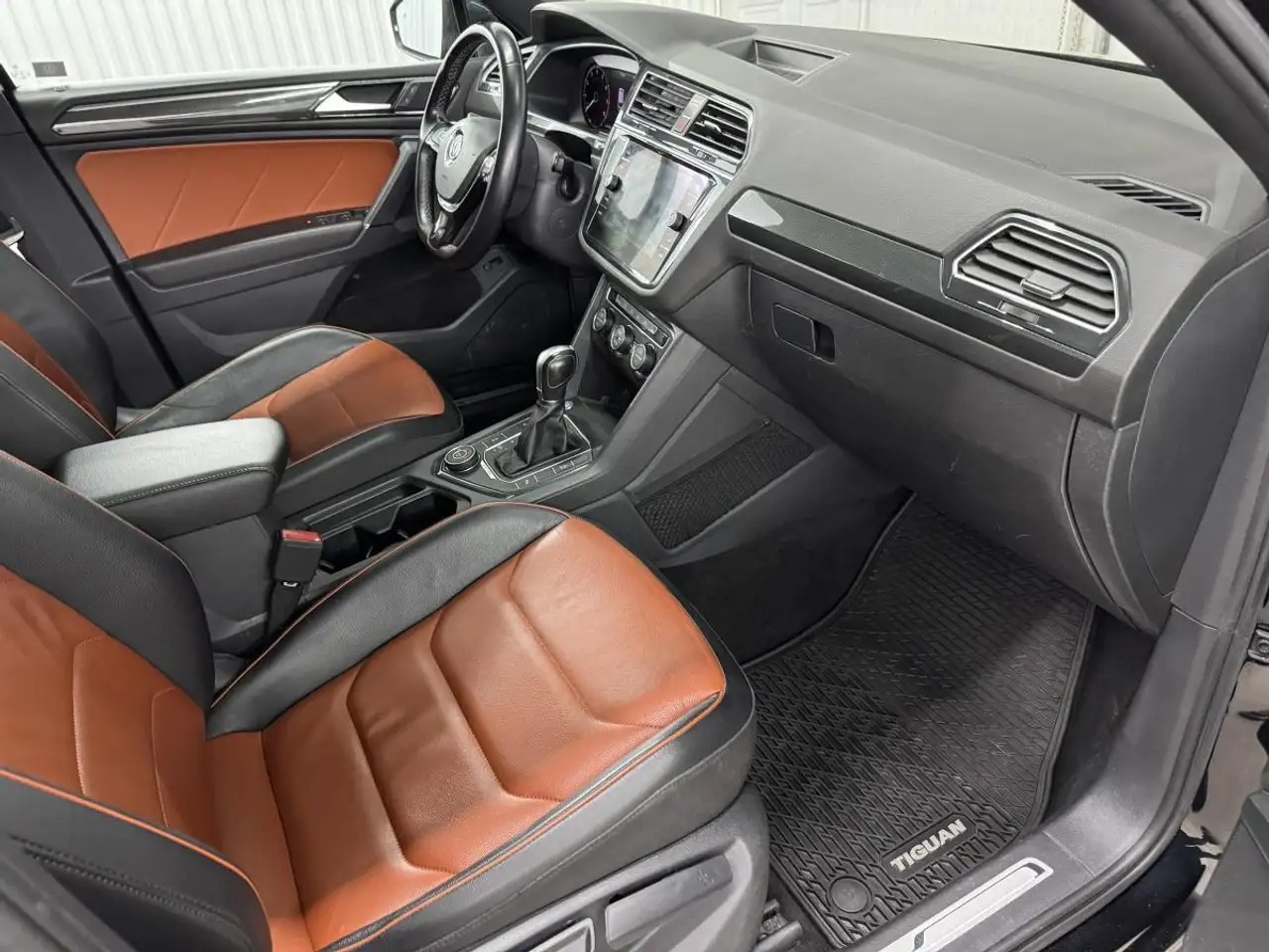 Volkswagen Tiguan снимка Volkswagen Tiguan