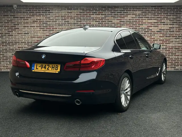 BMW 5 Series view 2