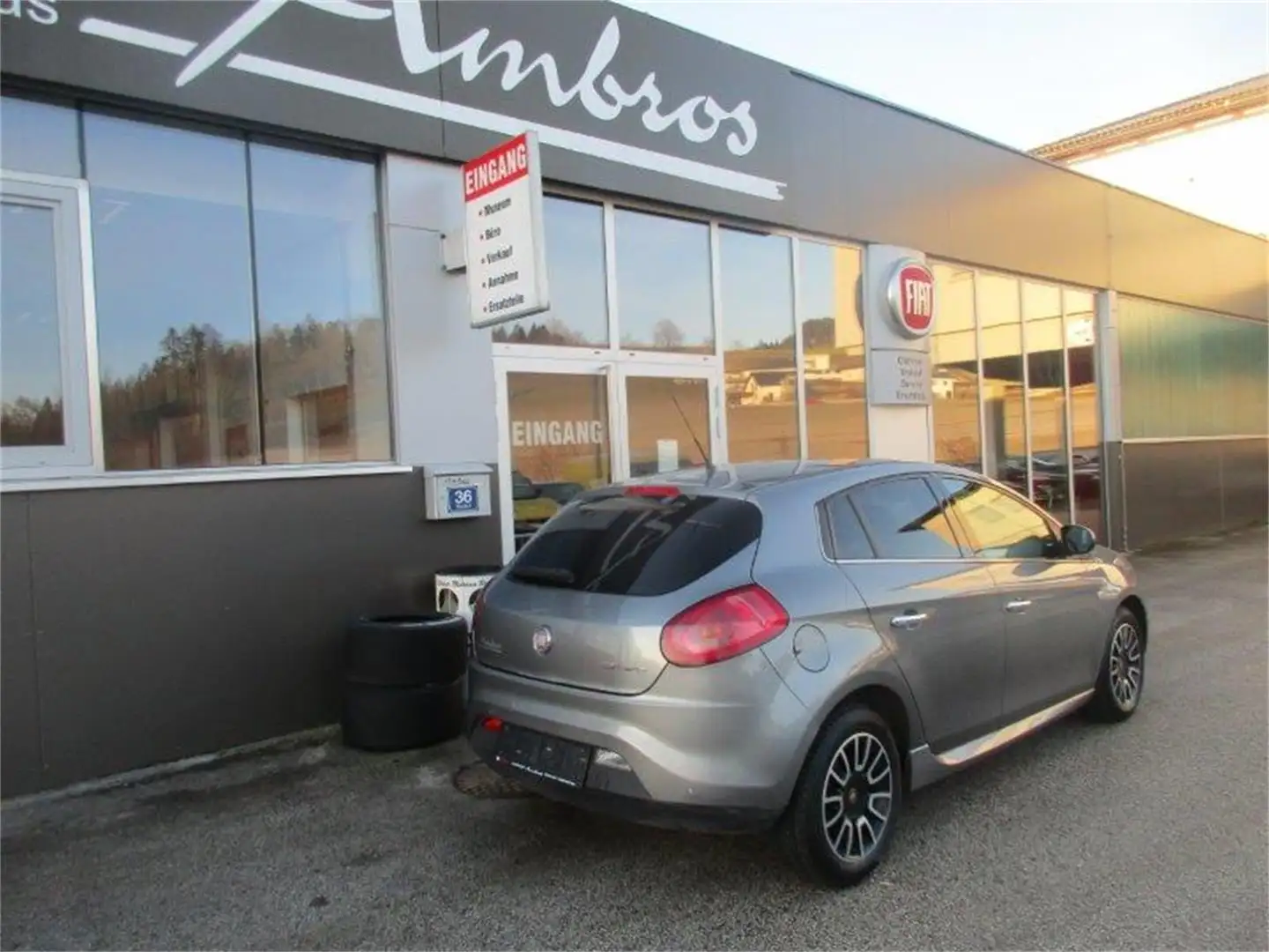 Fiat Bravo 1,6 Multijet 90 DPF MyLife Grau - 2