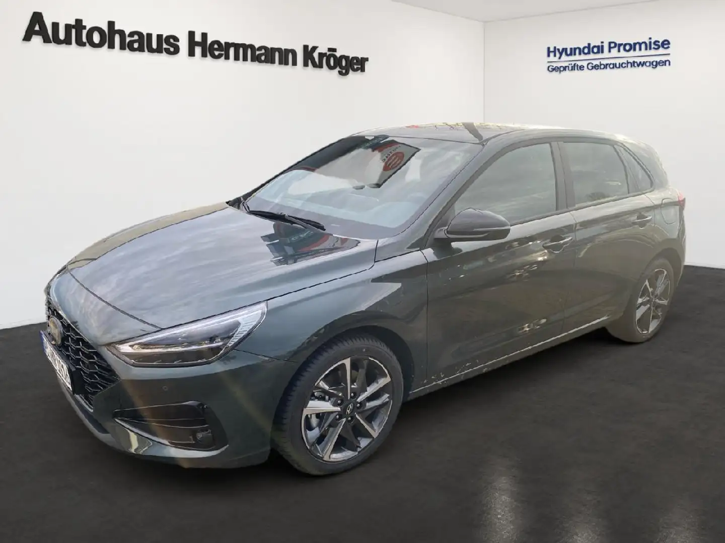 Hyundai i30 Advantage Automatik Grün - 1