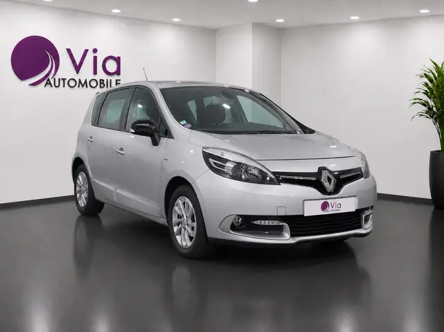 Renault Scenic view 3