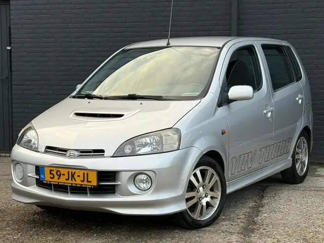 Daihatsu YRV Young RV 1.3-16V Turbo ELEK RAMEN | NWE APK