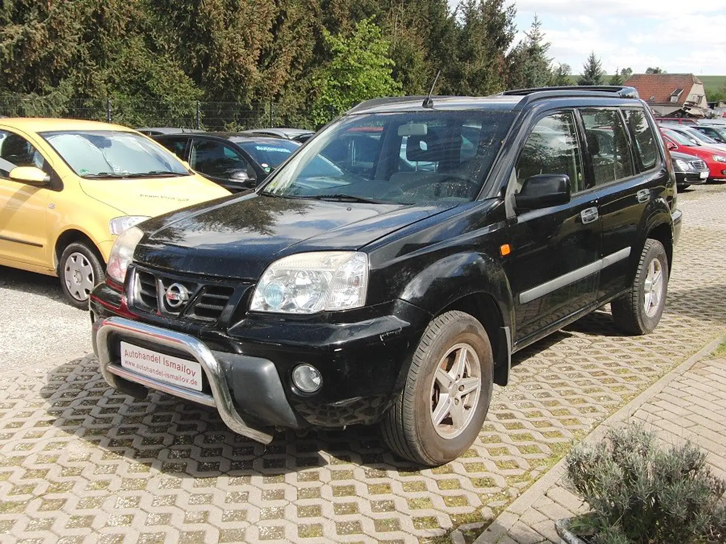 Nissan X-Trail 2.2 Di 4x4 Klimaautomatik Schwarz - 1