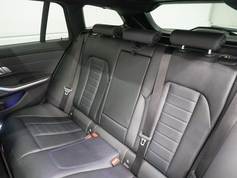 BMW 340 3-serie Touring M340i xDrive Panoramadak | M-Stoel — photo 39
