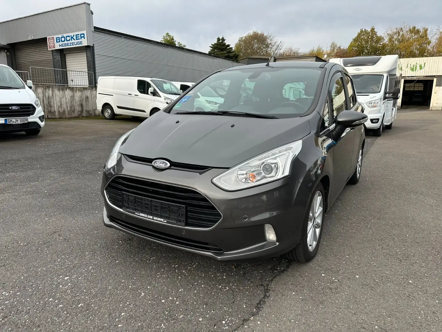 Ford B-Max B-MAX Titanium Grau - 1