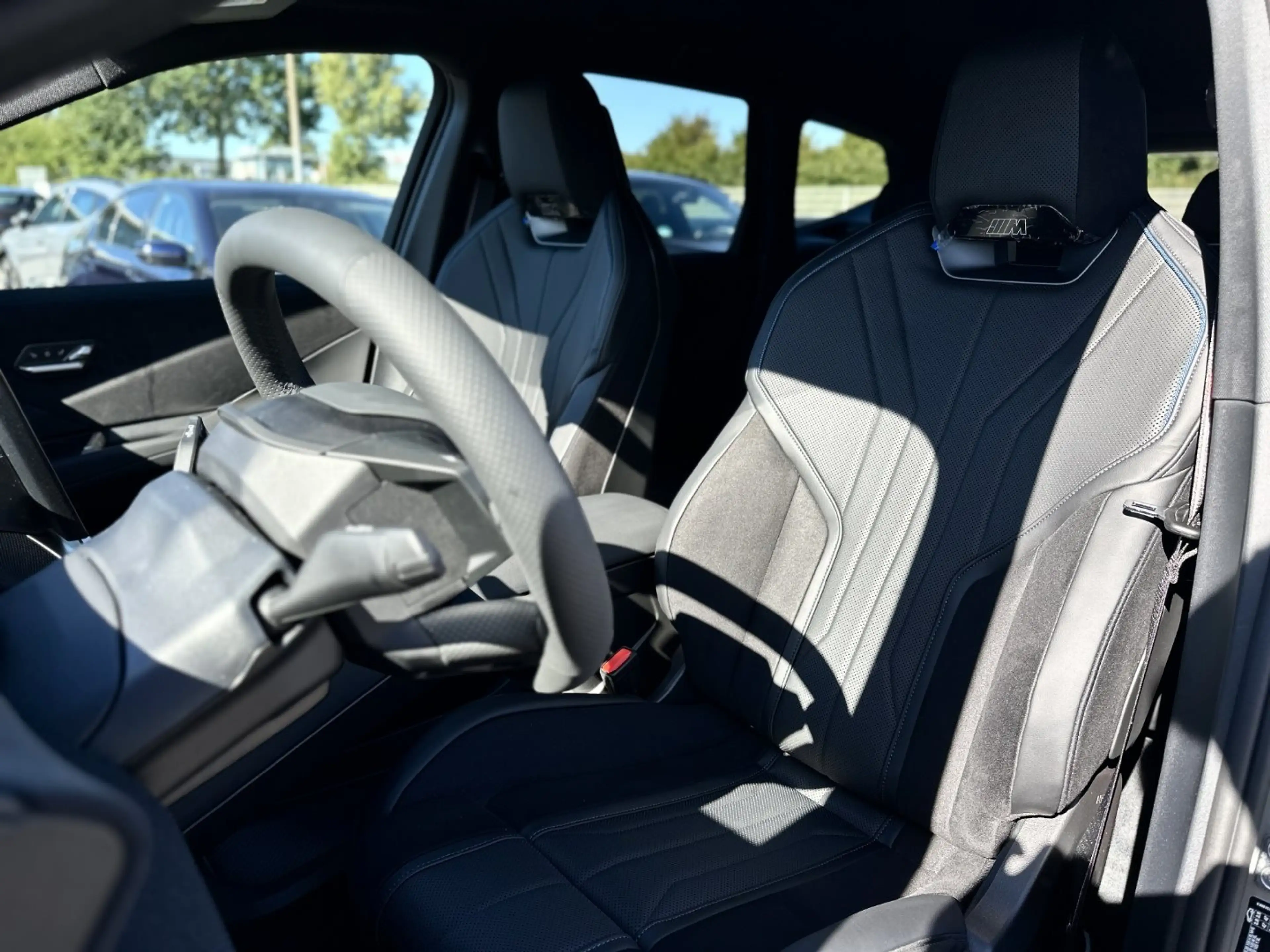 BMW iX3 40 M Sport Pro HK HiFi DAB RFK Parkassistent — photo 14