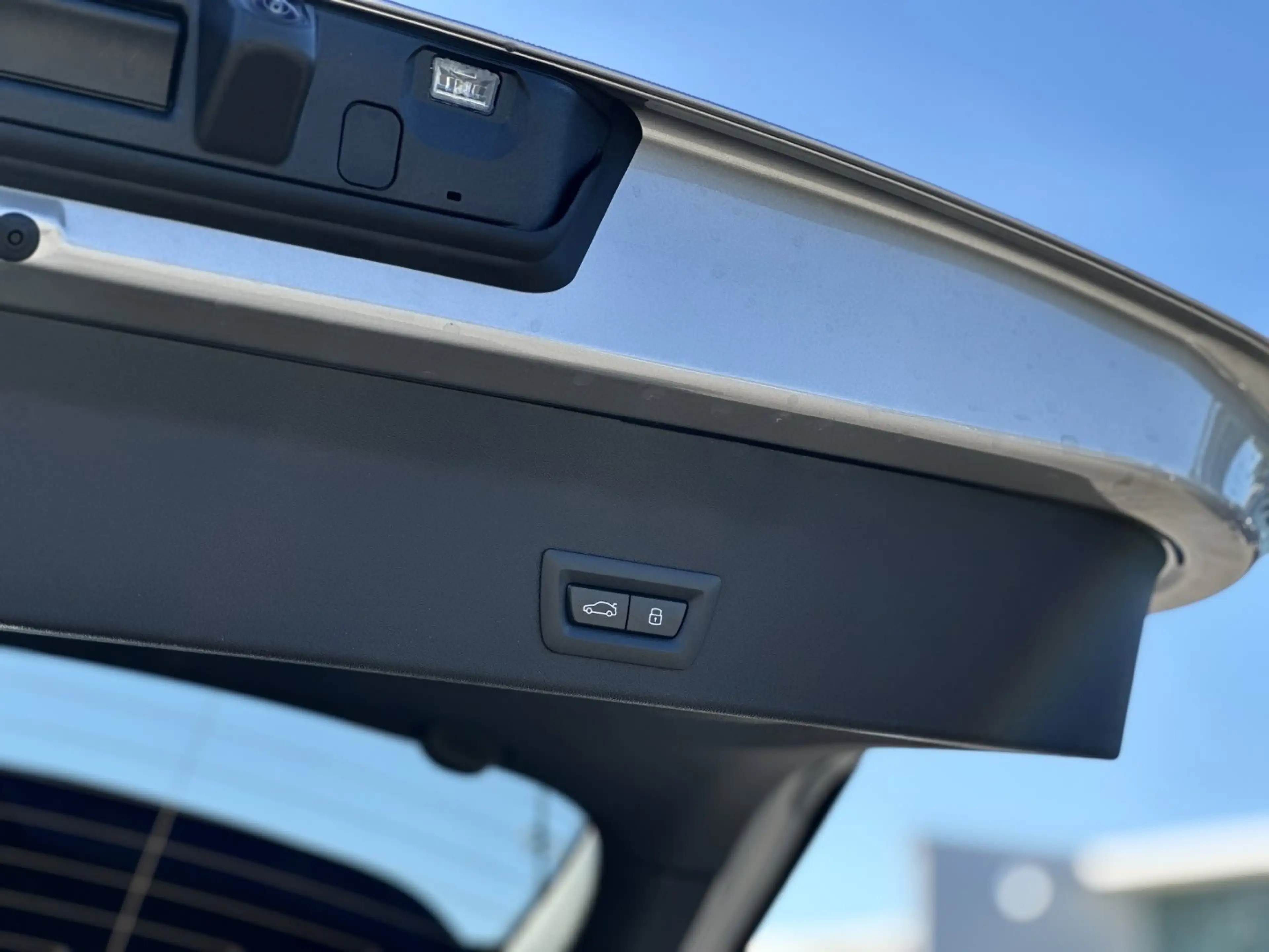 BMW iX3 40 M Sport Pro HK HiFi DAB RFK Parkassistent — photo 8