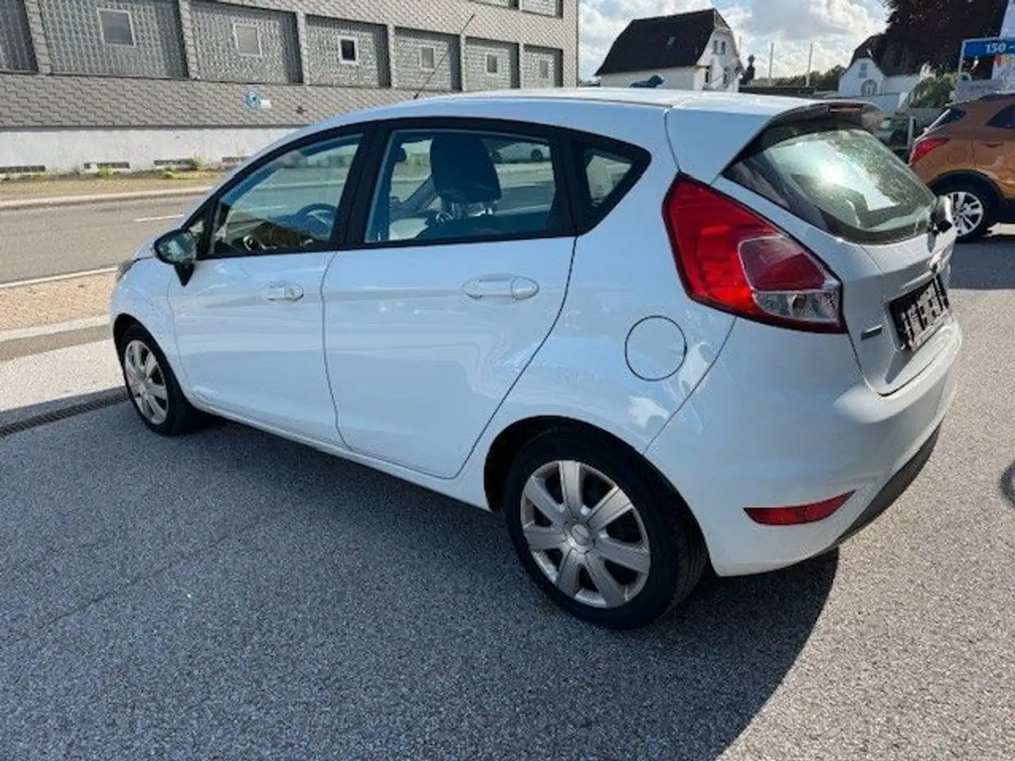 Ford Fiesta Trend Blanc - 2