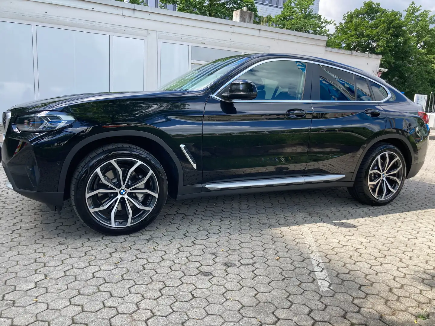 BMW X4 xDrive30i Aut. | Laser | HUD | H&K | Leder | AHK Schwarz - 1