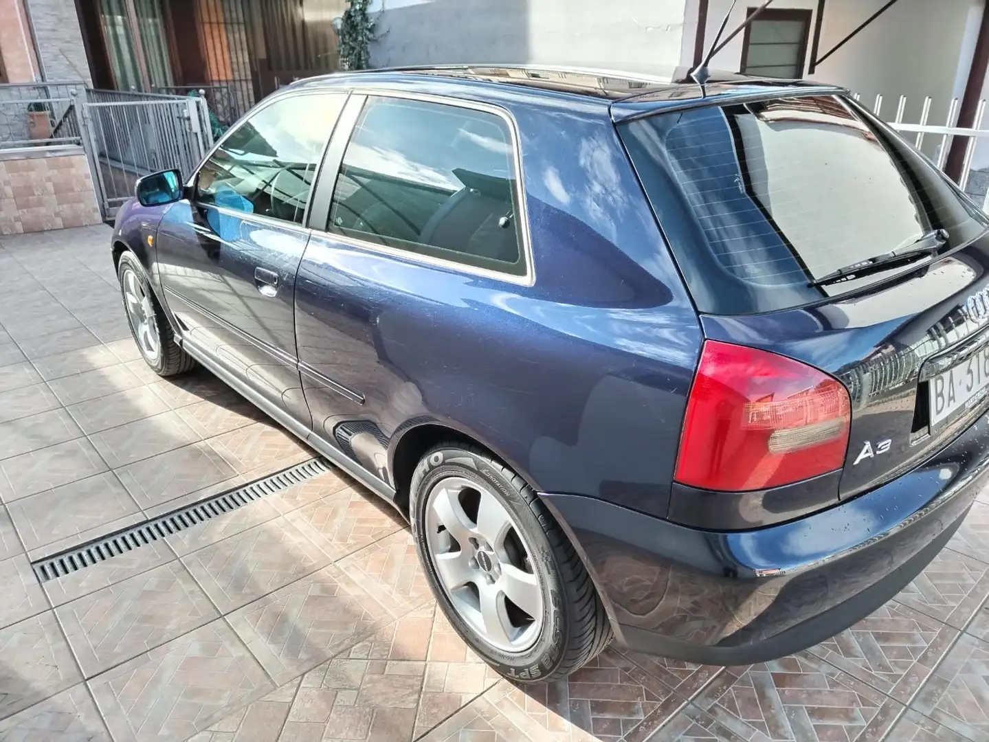 Audi A3 3p 1.6 Attraction - 2