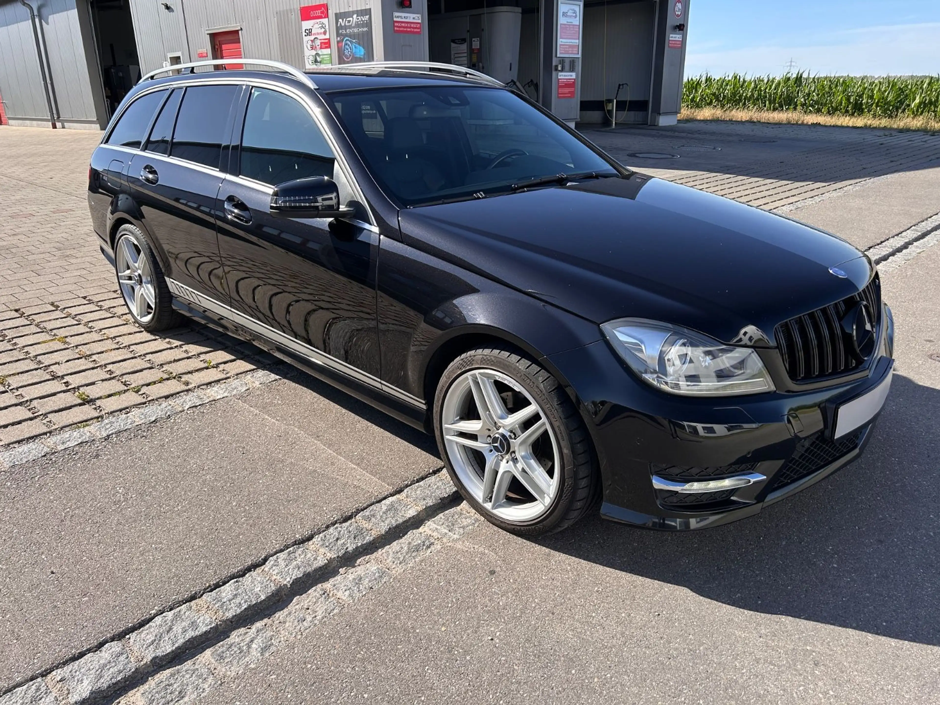 Mercedes-Benz C 250 CGI Avantgarde AMG Paket Harman Kardon — photo 8