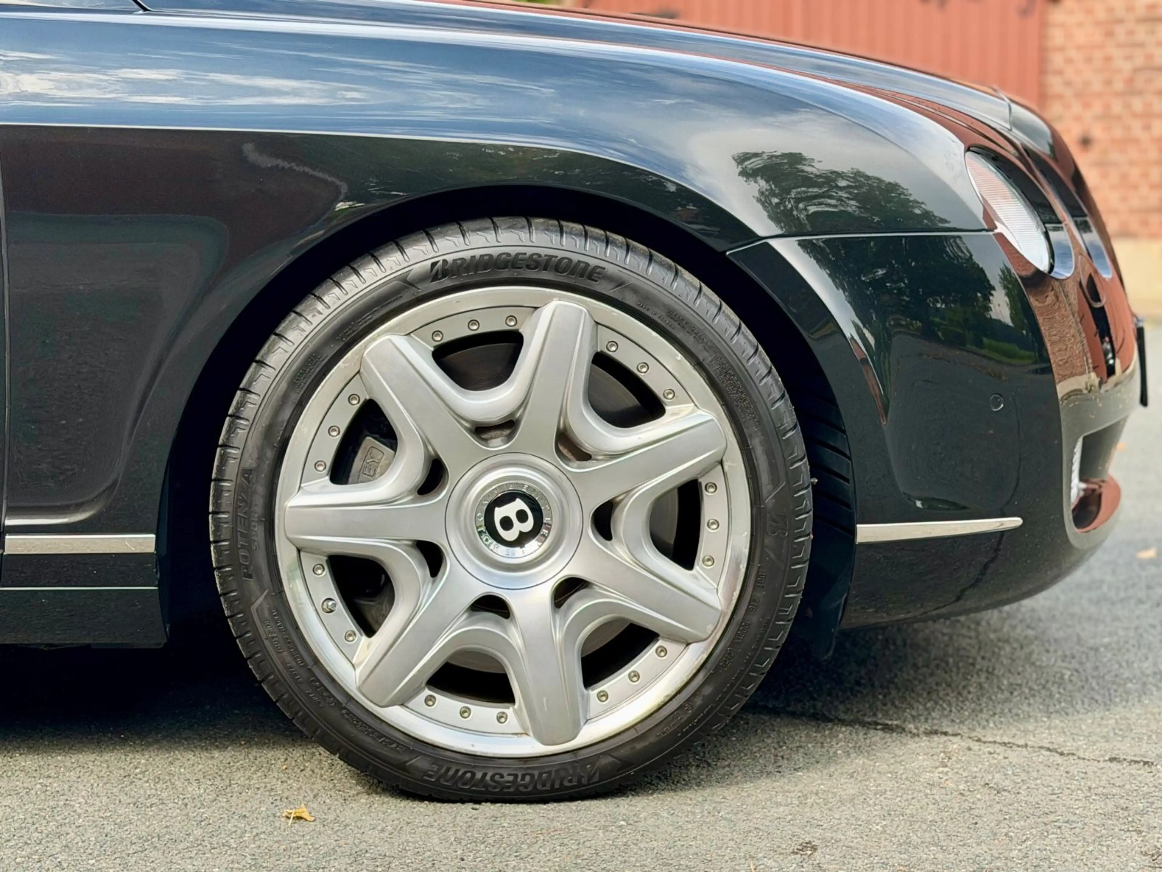 Bentley Continental GT *Mulliner - Exclusive* — photo 2
