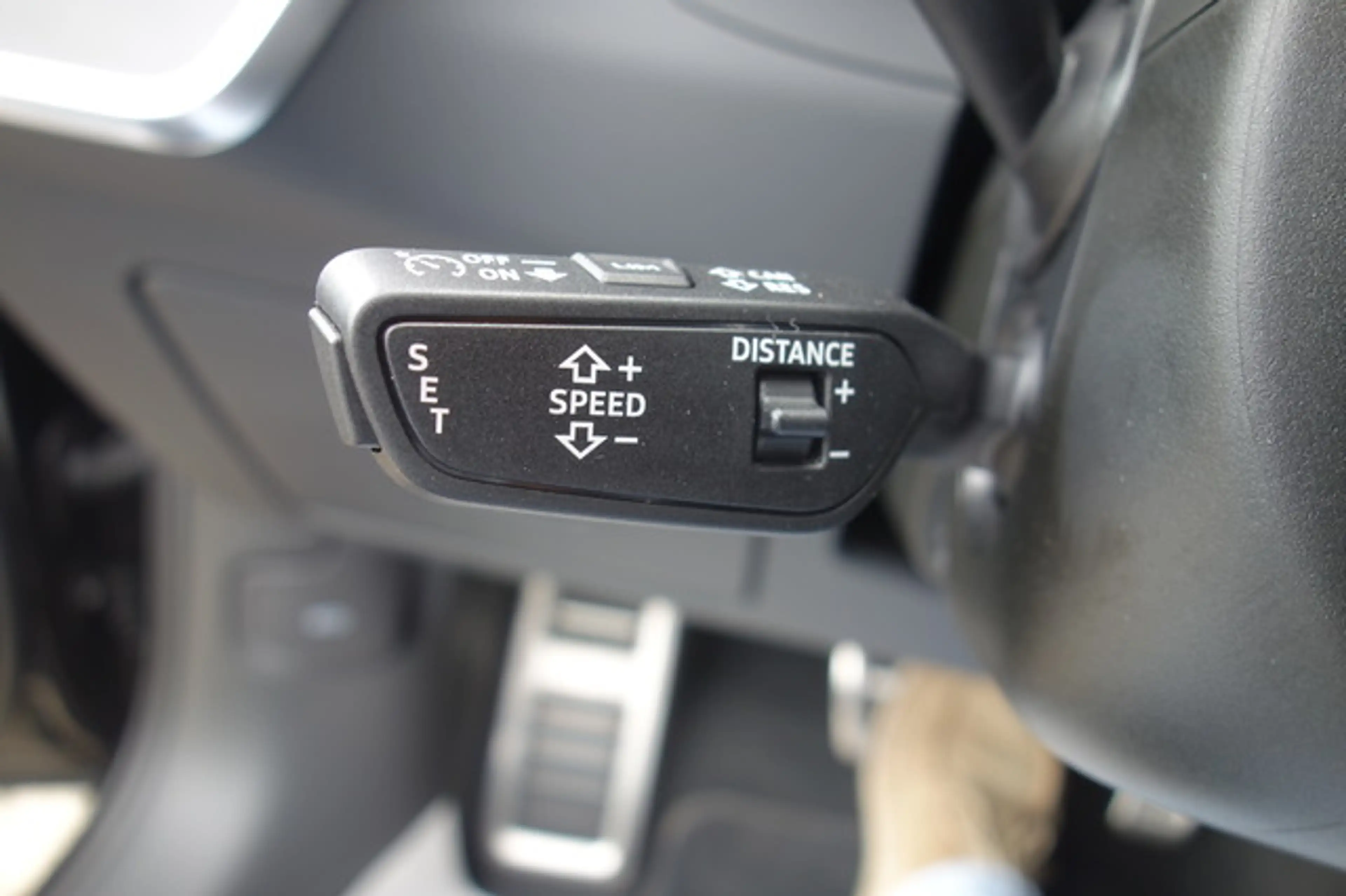 Audi RS6 Avant 4,0 TFSI Perfomance SCHALEN-SITZE/SOFT — photo 23