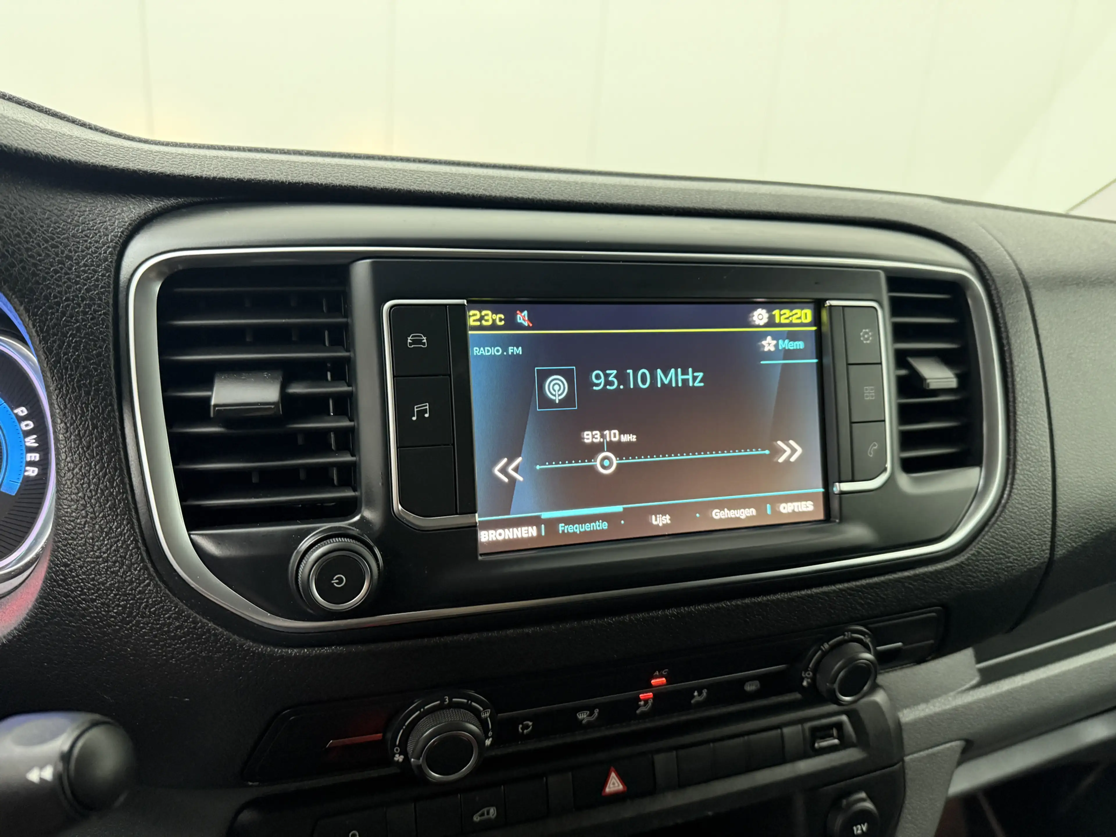 Peugeot e-Expert Lang 75 kWh | Elektrisch | Multimedia | Camera | A — photo 17