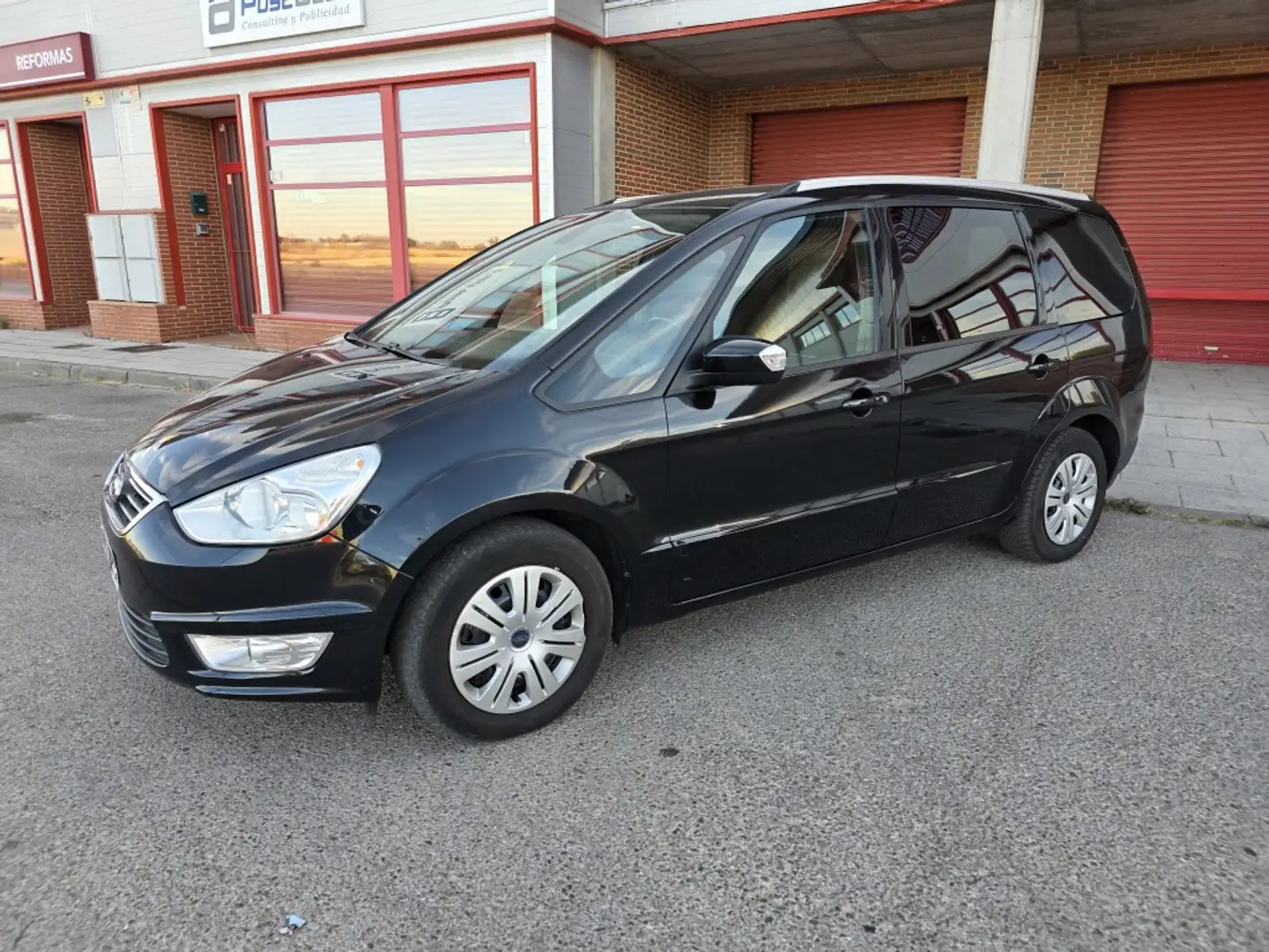 Ford Galaxy 2.0TDCi Titanium Powershift 140 Noir - 2