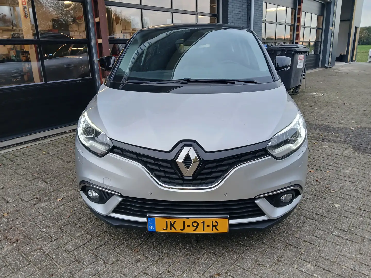 Renault Grand Scenic 1.3 TCe Limited 7p. Gris - 2