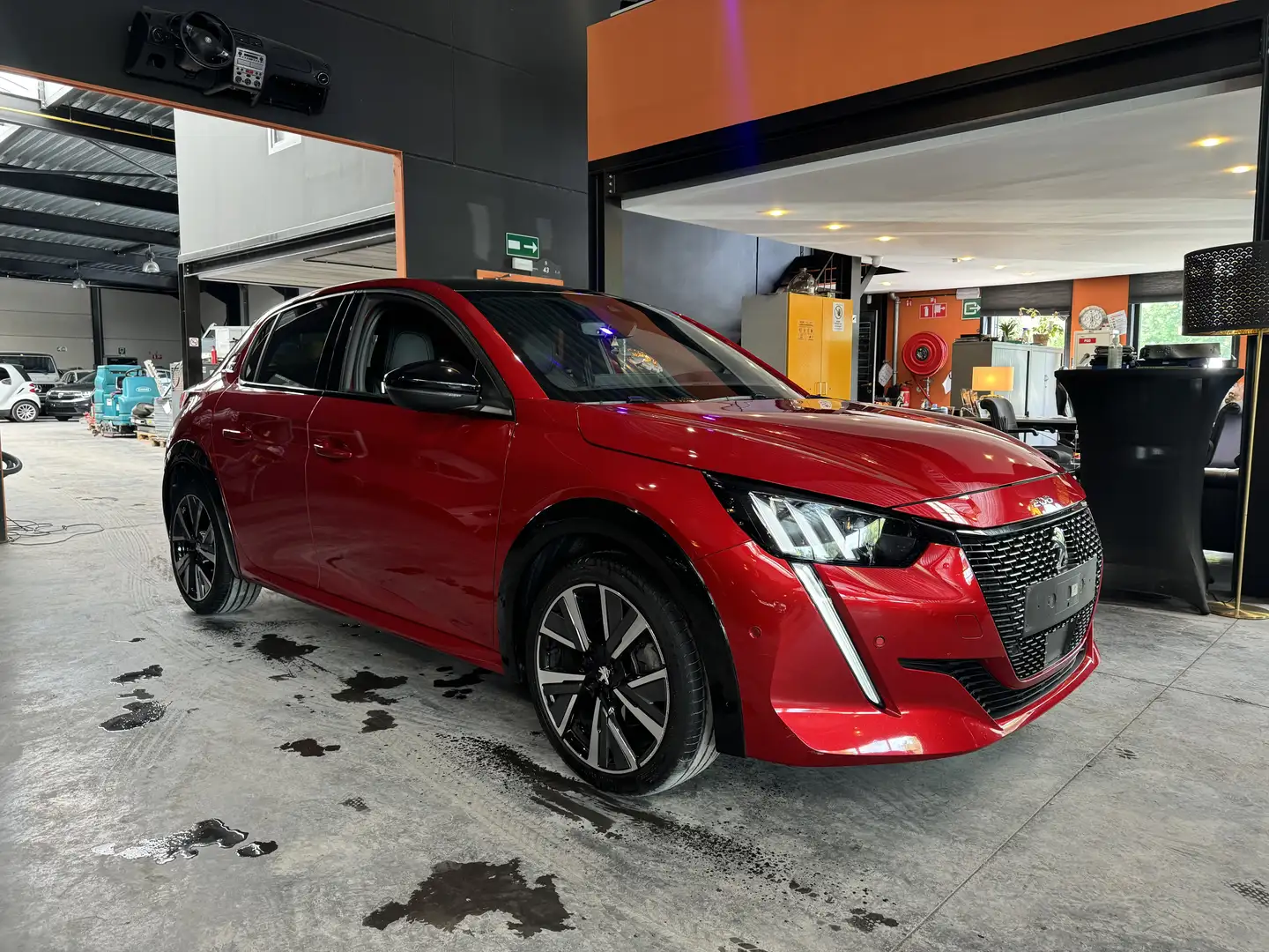 Peugeot 208 GT 1.2 - COCKPIT 3D - FULL OPTION - FULL CARNET Rouge - 2
