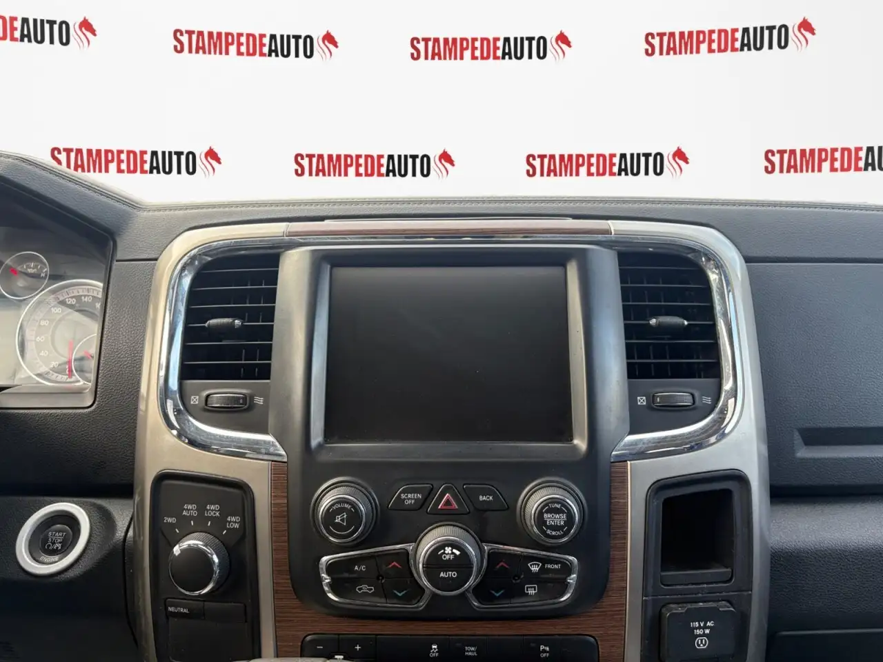 RAM 1500 снимка RAM 1500