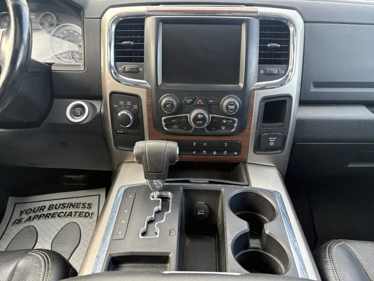 RAM 1500 снимка RAM 1500