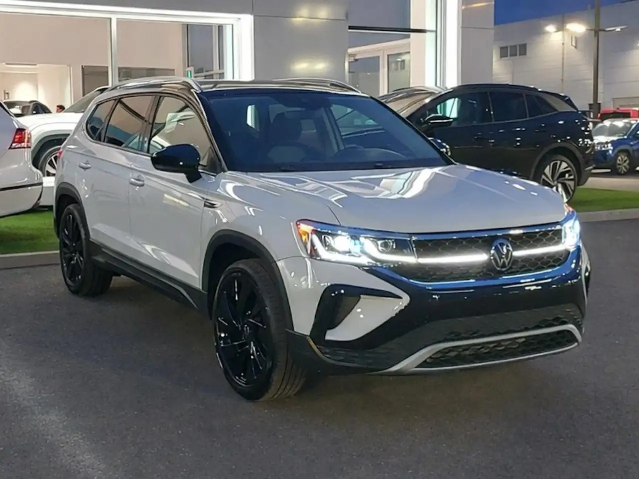 Volkswagen Taos снимка Volkswagen Taos