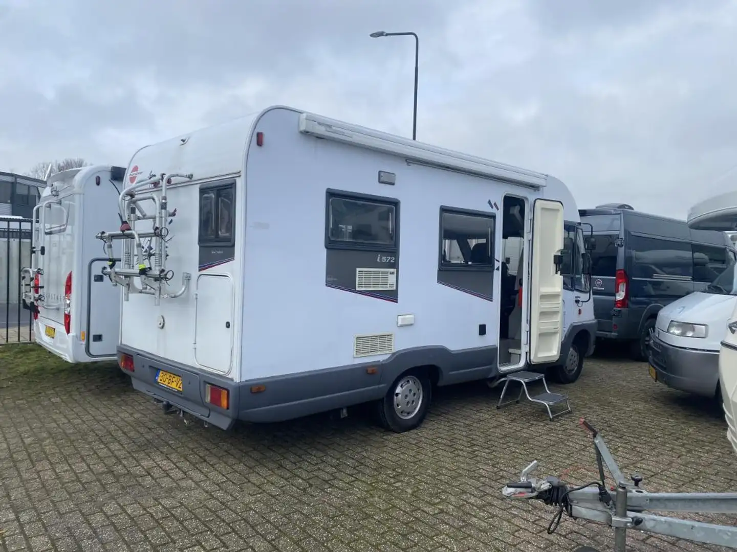 Bürstner I572 2 TDI 4 pers ruimtewonder Weiß - 2