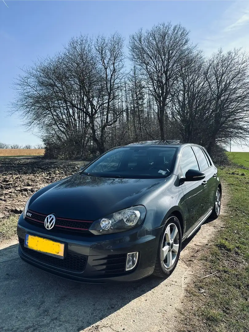 Volkswagen Golf GTI 2.0 DSG - 1
