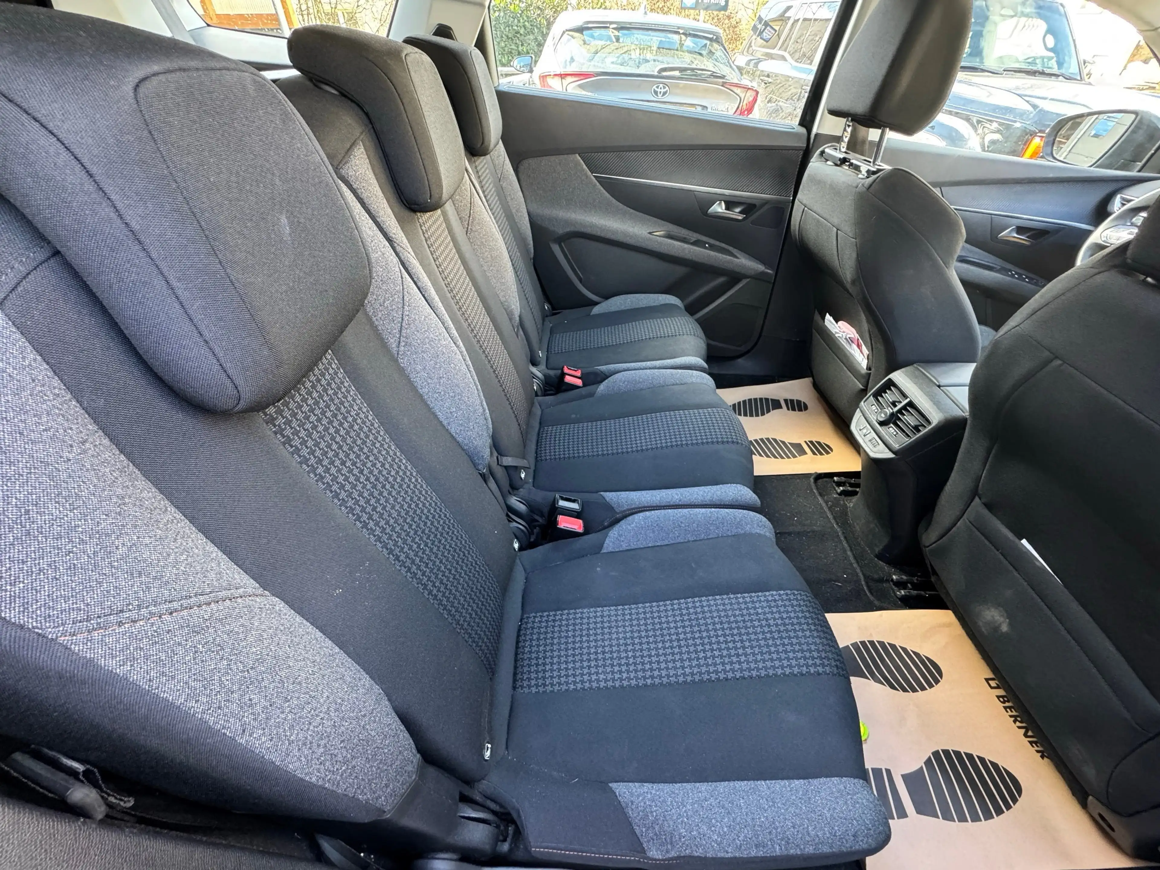 Peugeot 5008 5008 — photo 12