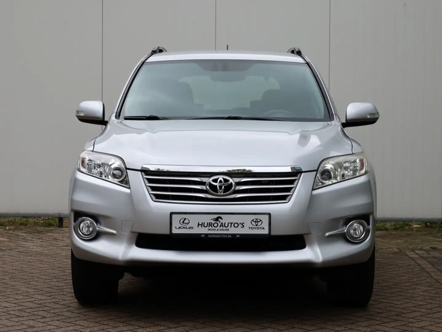 Toyota RAV 4 2.0 VVTi Dynamic 2WD | Clima | Cruise | 2000 KG tr Argintiu - 2