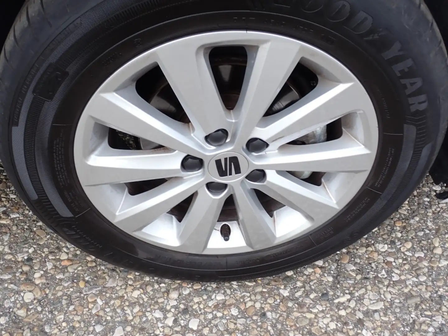 SEAT Ibiza TURBO KLIMAAUTOMATIK Weiß - 2