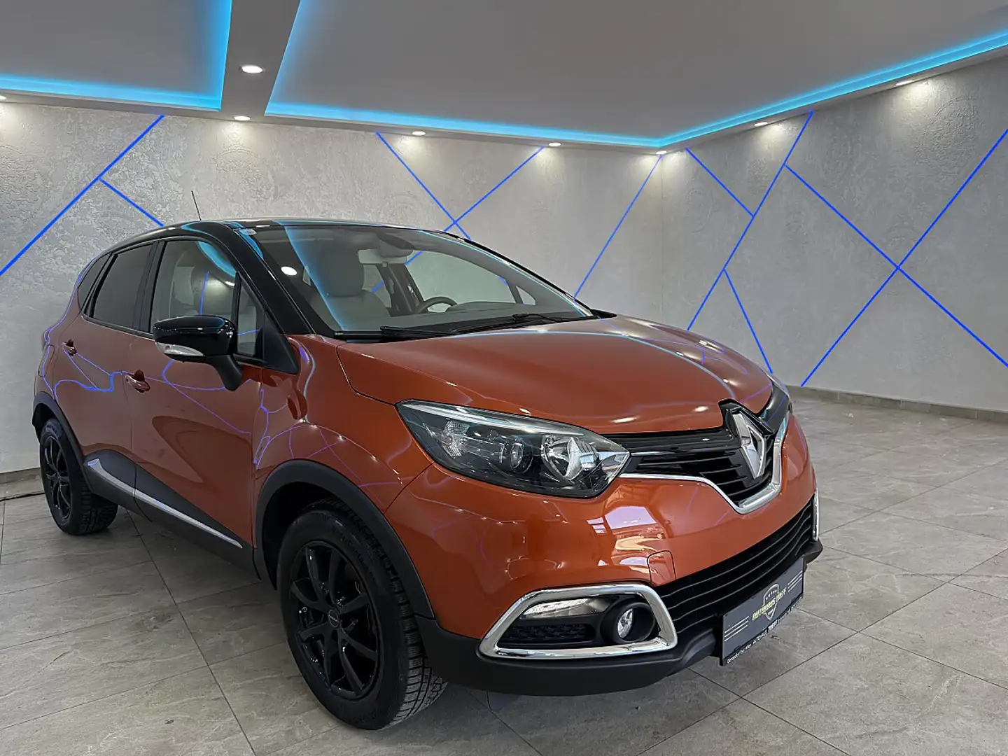 Renault Captur XMod ENERGY TCe 120 EDC*1.BESITZ*NEUE PÜ* Orange - 1