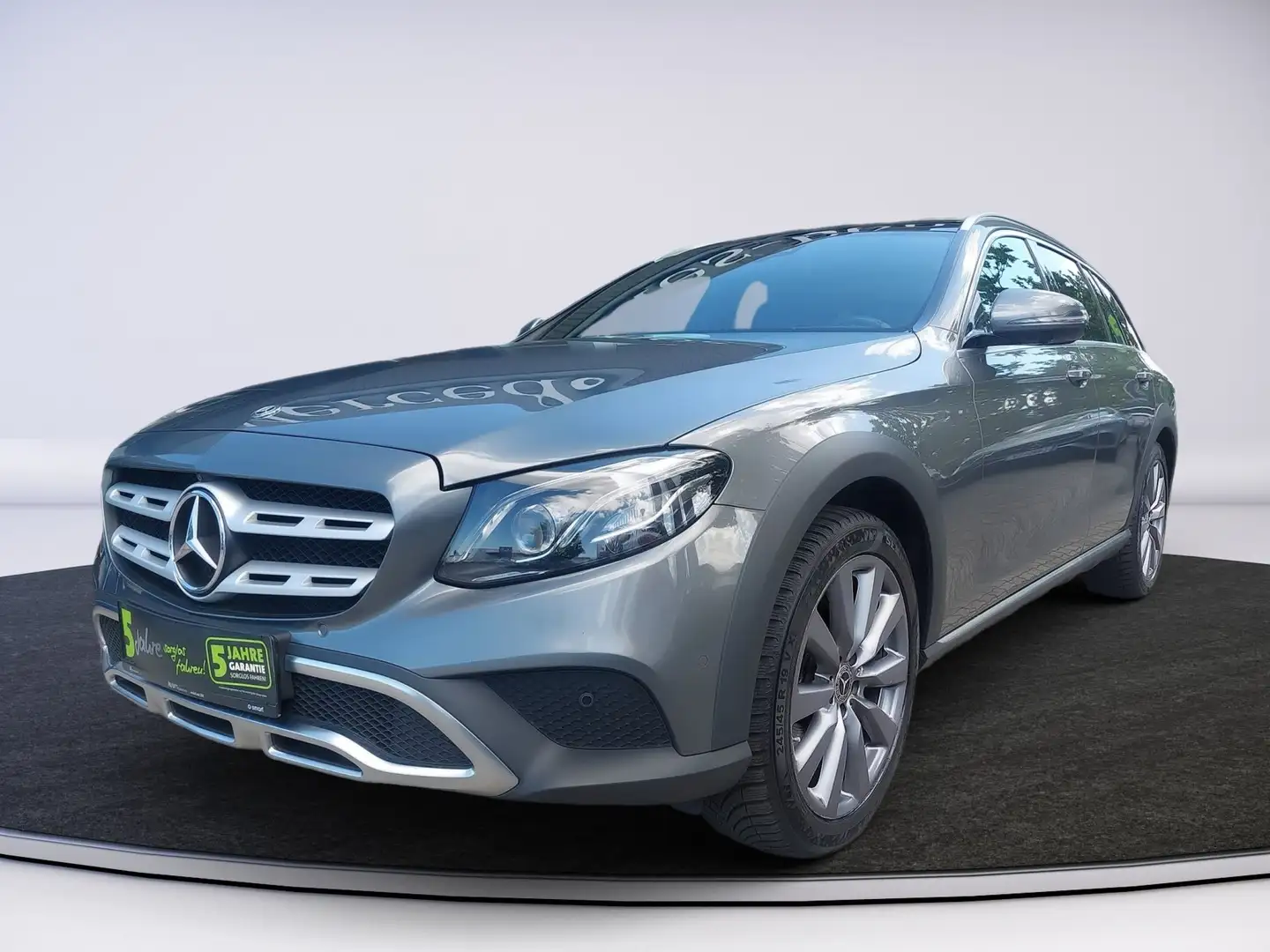 Mercedes-Benz E 220 d T All-Terrain 4MATIC Premium Plus Grau - 1