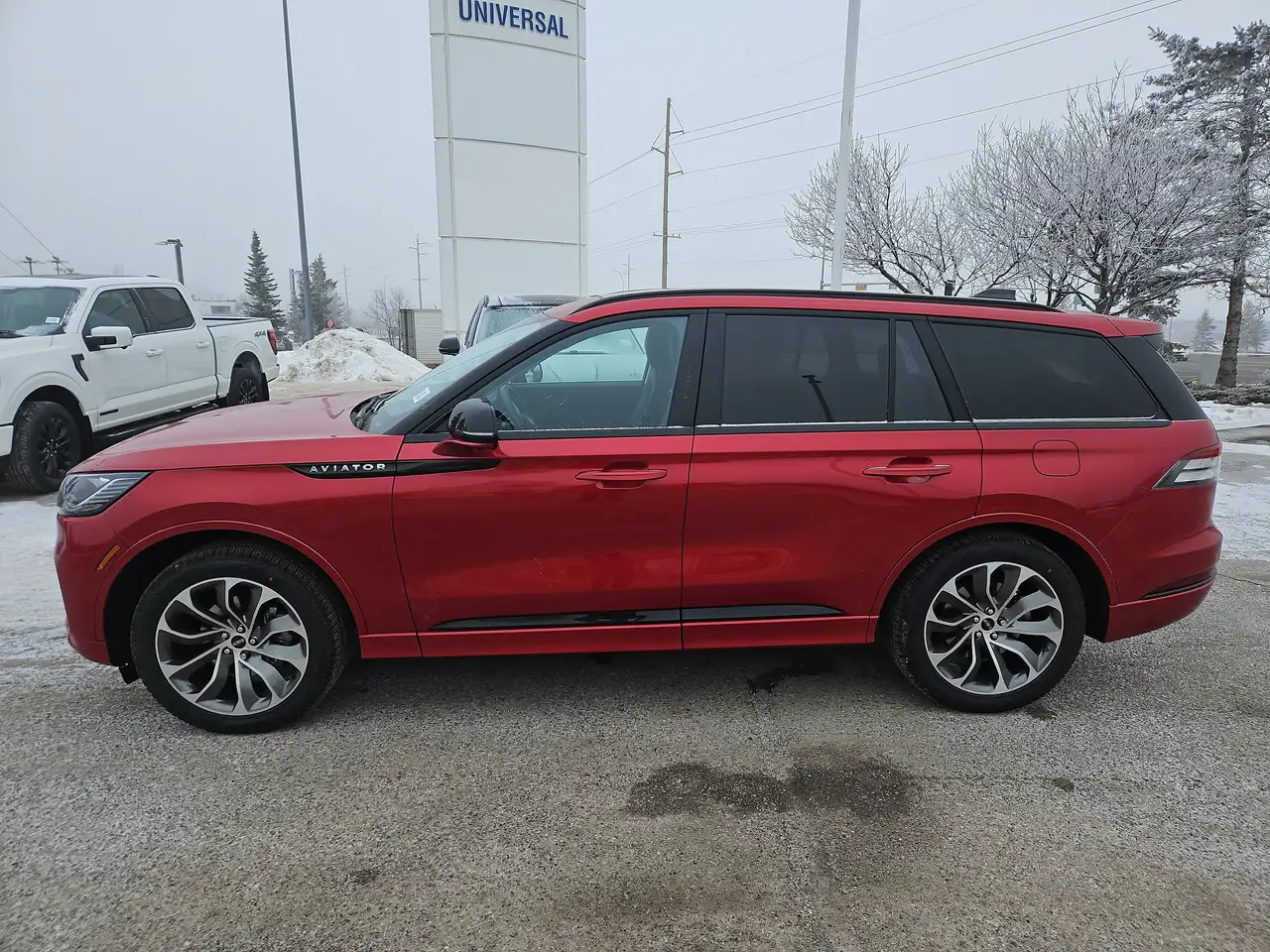 Lincoln Aviator снимка Lincoln Aviator