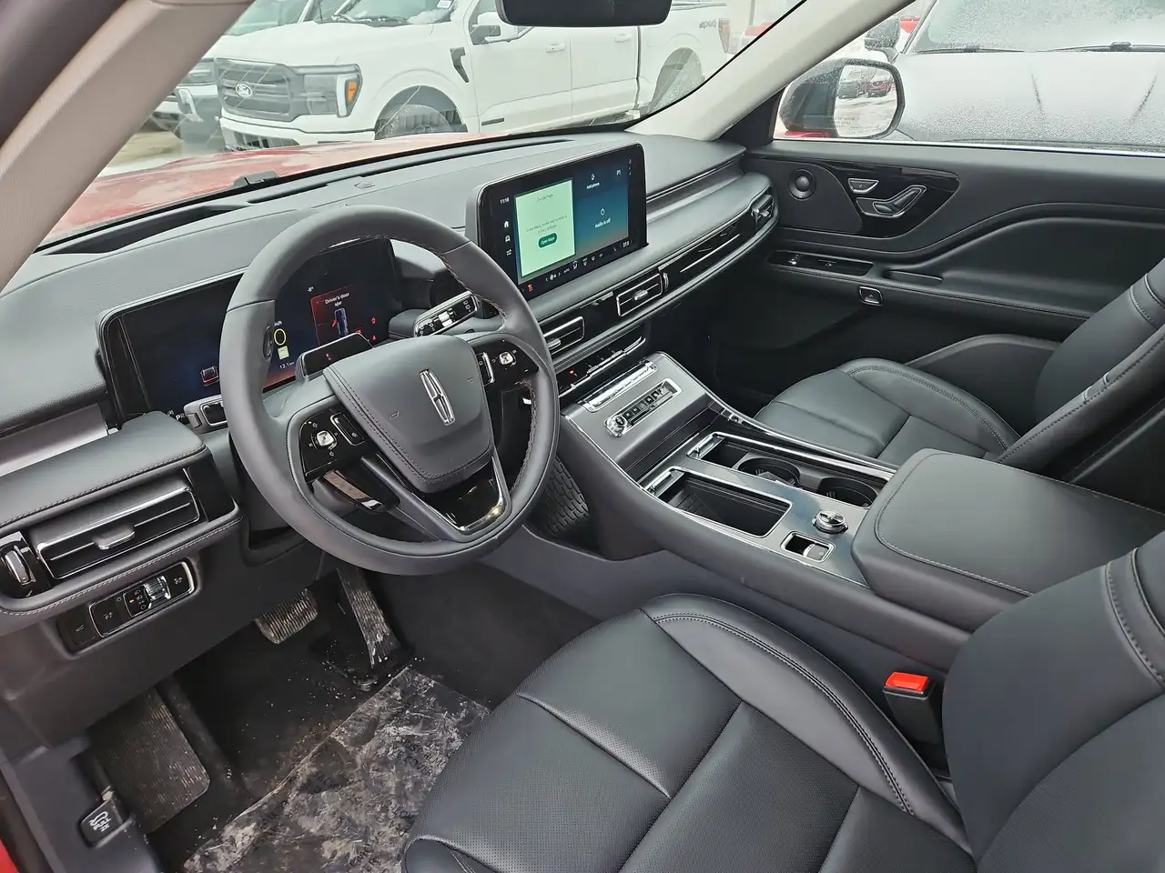 Lincoln Aviator снимка Lincoln Aviator