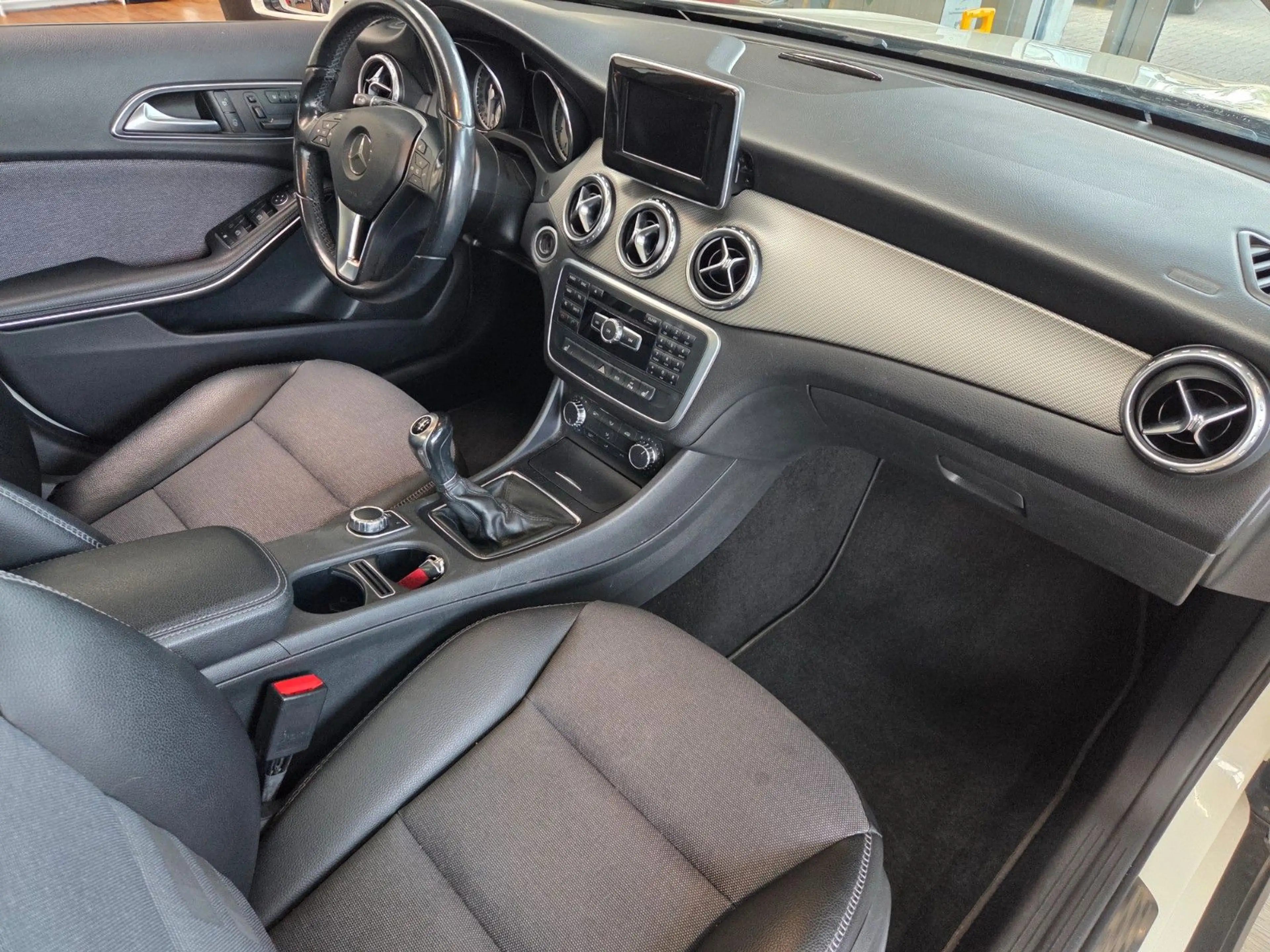 Mercedes-Benz GLA 200 GLA GLA 200 — photo 8