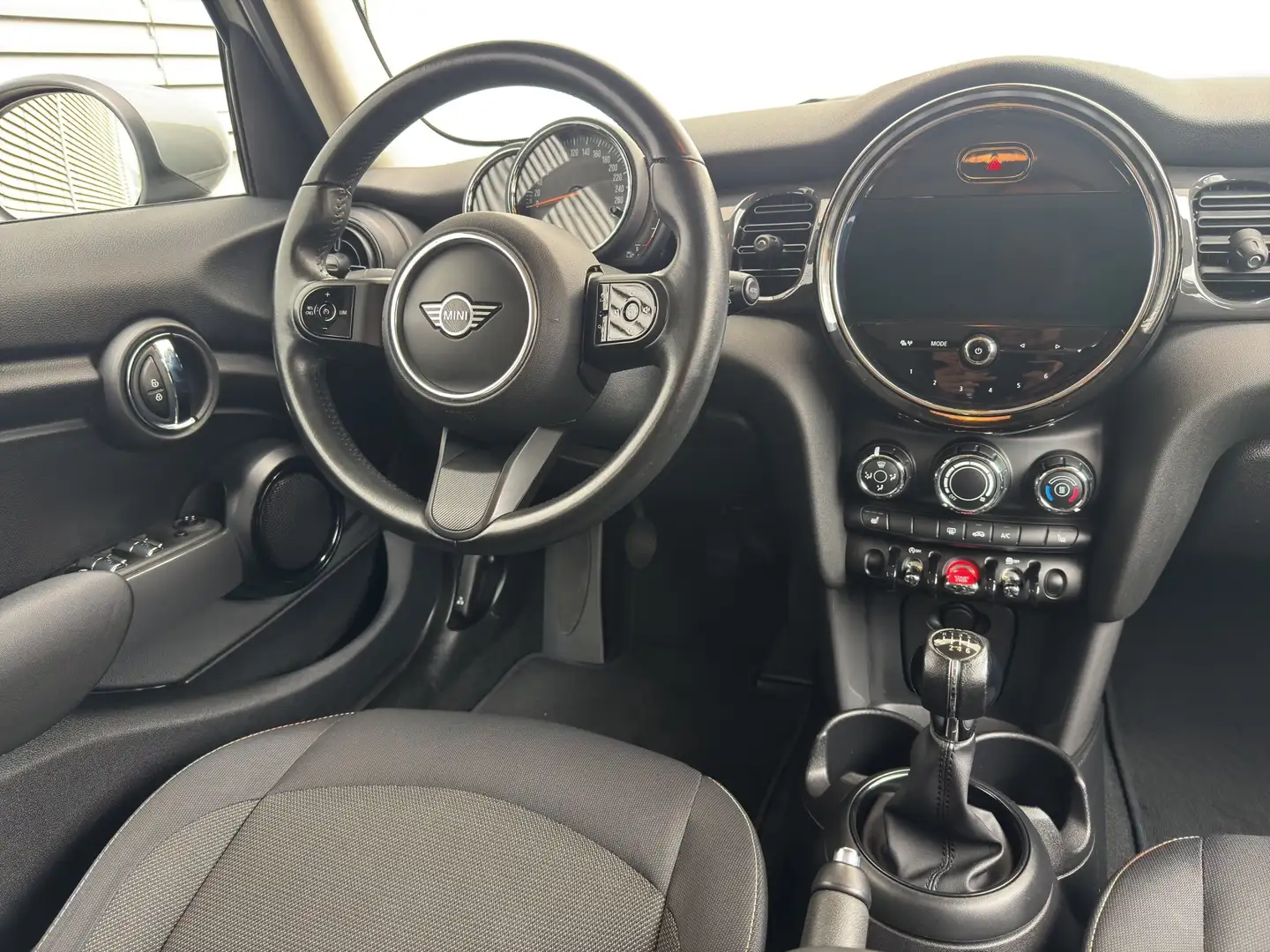 MINI Cooper 5-Türer LED Navi SHZ Klima PDC h Grau - 2