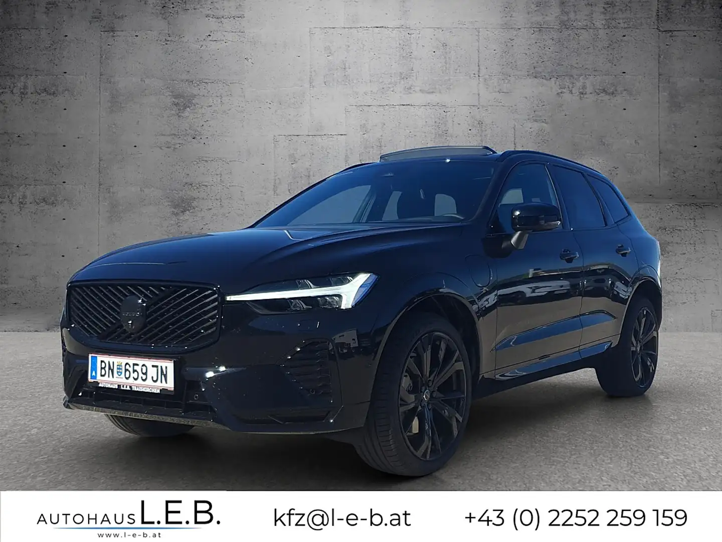 Volvo XC60 T6 Twin Engine AWD PHEV Ultra Black Edition Schwarz - 1
