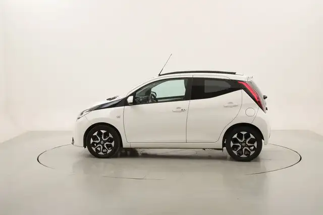 Toyota Aygo view 2