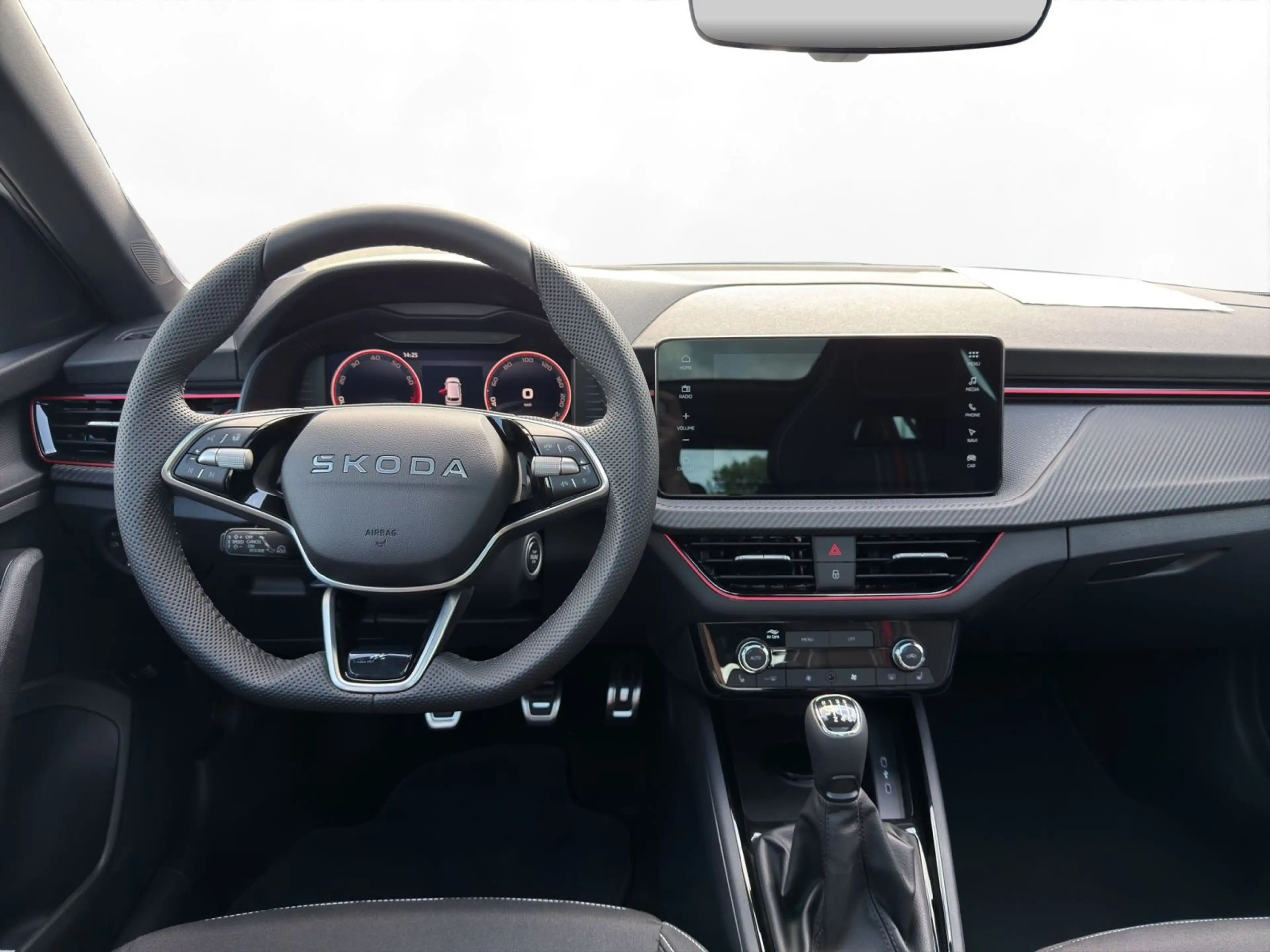 Skoda Kamiq 1.5 TSI Monte Carlo OPF — photo 12