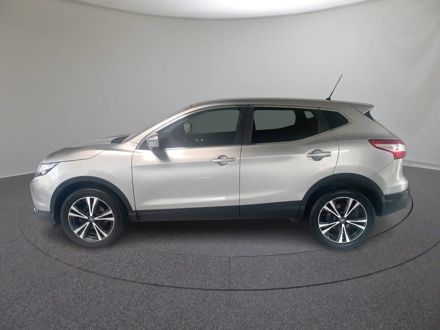 Nissan Qashqai 1,6 dCi N-Connecta ALL-MODE 4x4i Silber - 2