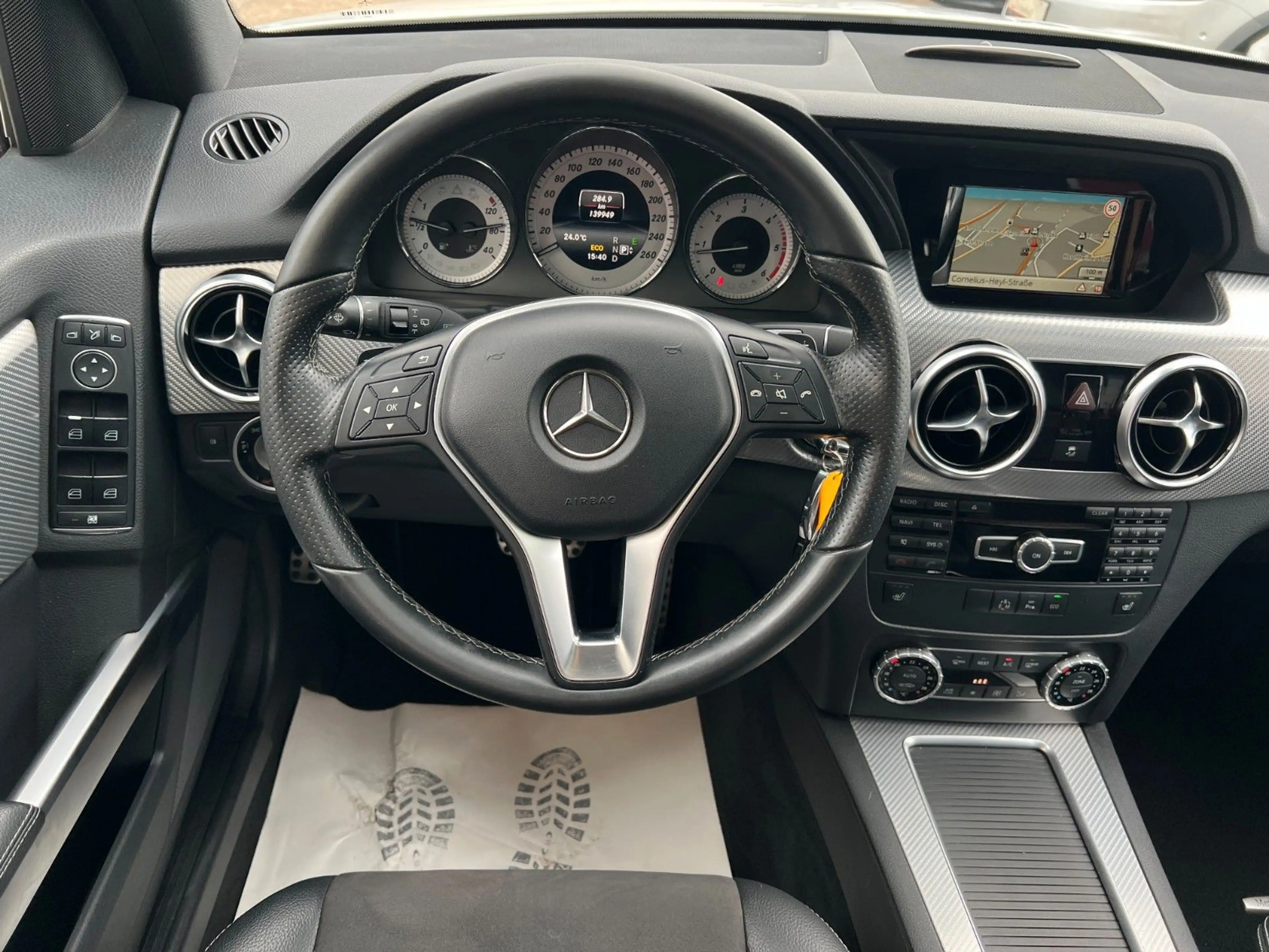 Mercedes-Benz GLK 220 CDI 4M AMG *AUTOMATIK*ILS*AHK*NAVI* — photo 11