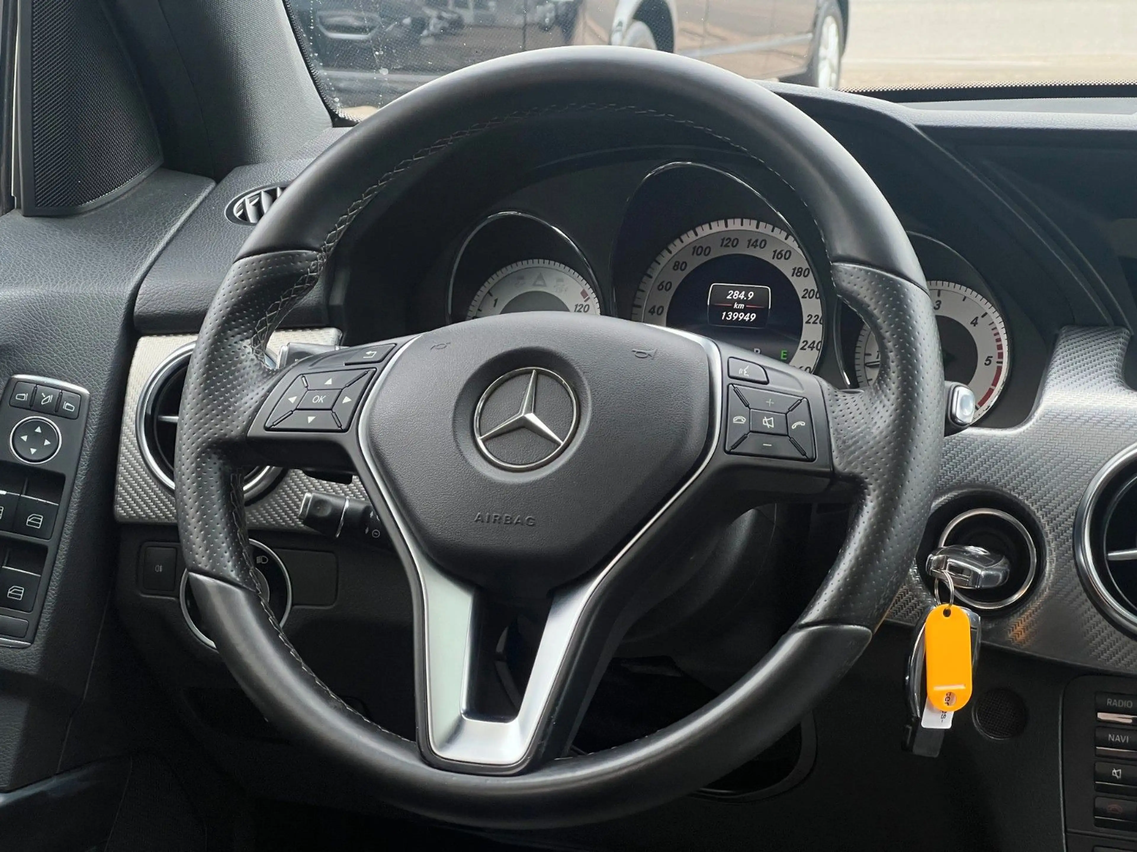 Mercedes-Benz GLK 220 CDI 4M AMG *AUTOMATIK*ILS*AHK*NAVI* — photo 13