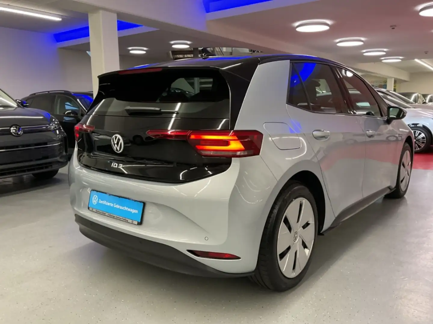 Volkswagen ID.3 Pro 58 kWh Navi LED ACC Klima Sitzheizung Silber - 2
