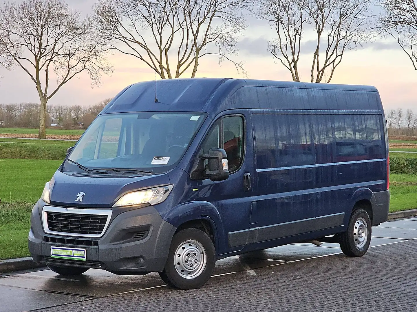 Peugeot Boxer 335 clima EURO6 Bleu - 2