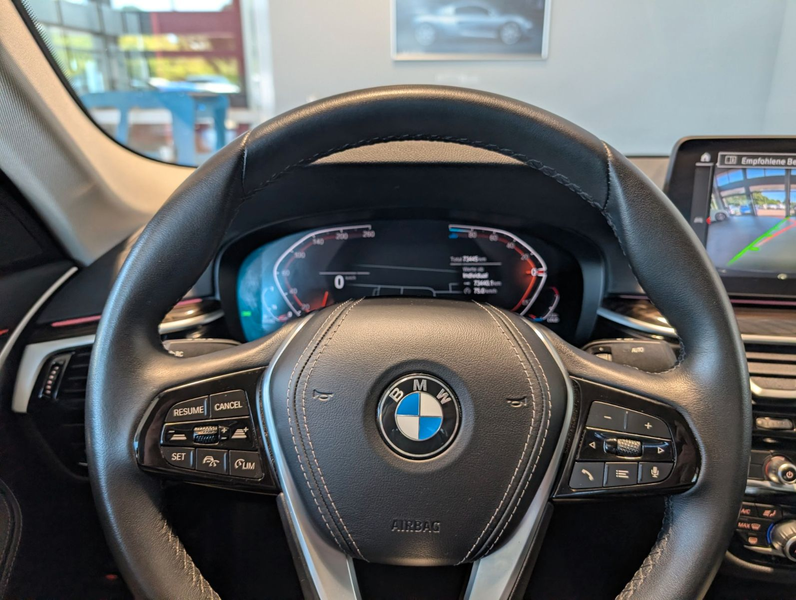 BMW 520 d  Auto.*Navi*LED*Kamera*ACC*Leder*carplay — photo 9