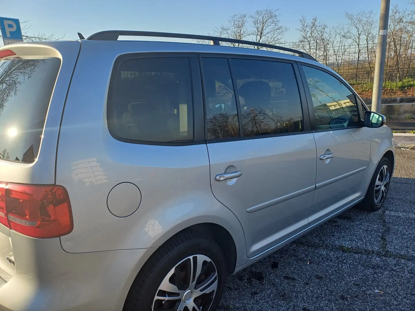 Volkswagen Touran 1.6 Grigio - 2