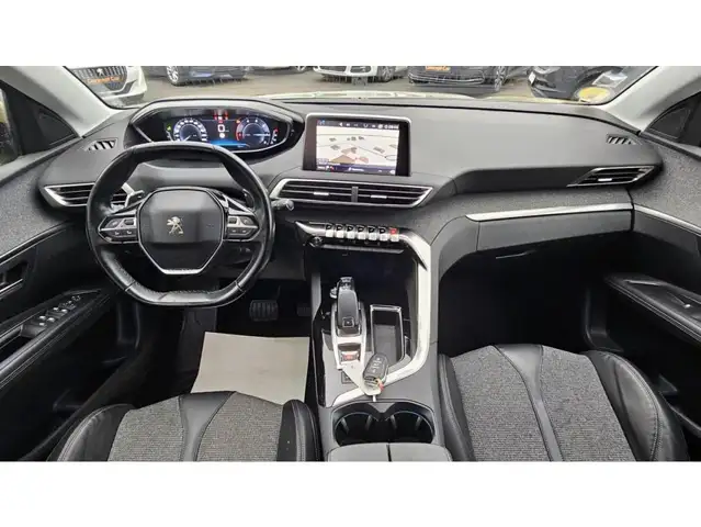 Peugeot 3008 view 7