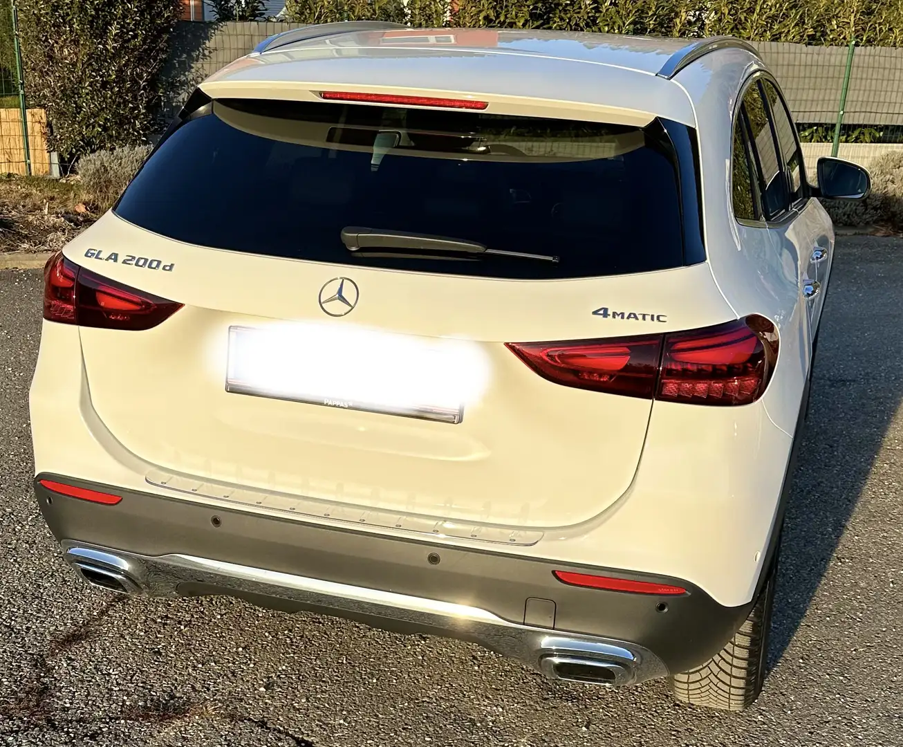 Mercedes-Benz GLA 200 GLA 200 d 4matic Entry Aut. Entry Weiß - 2