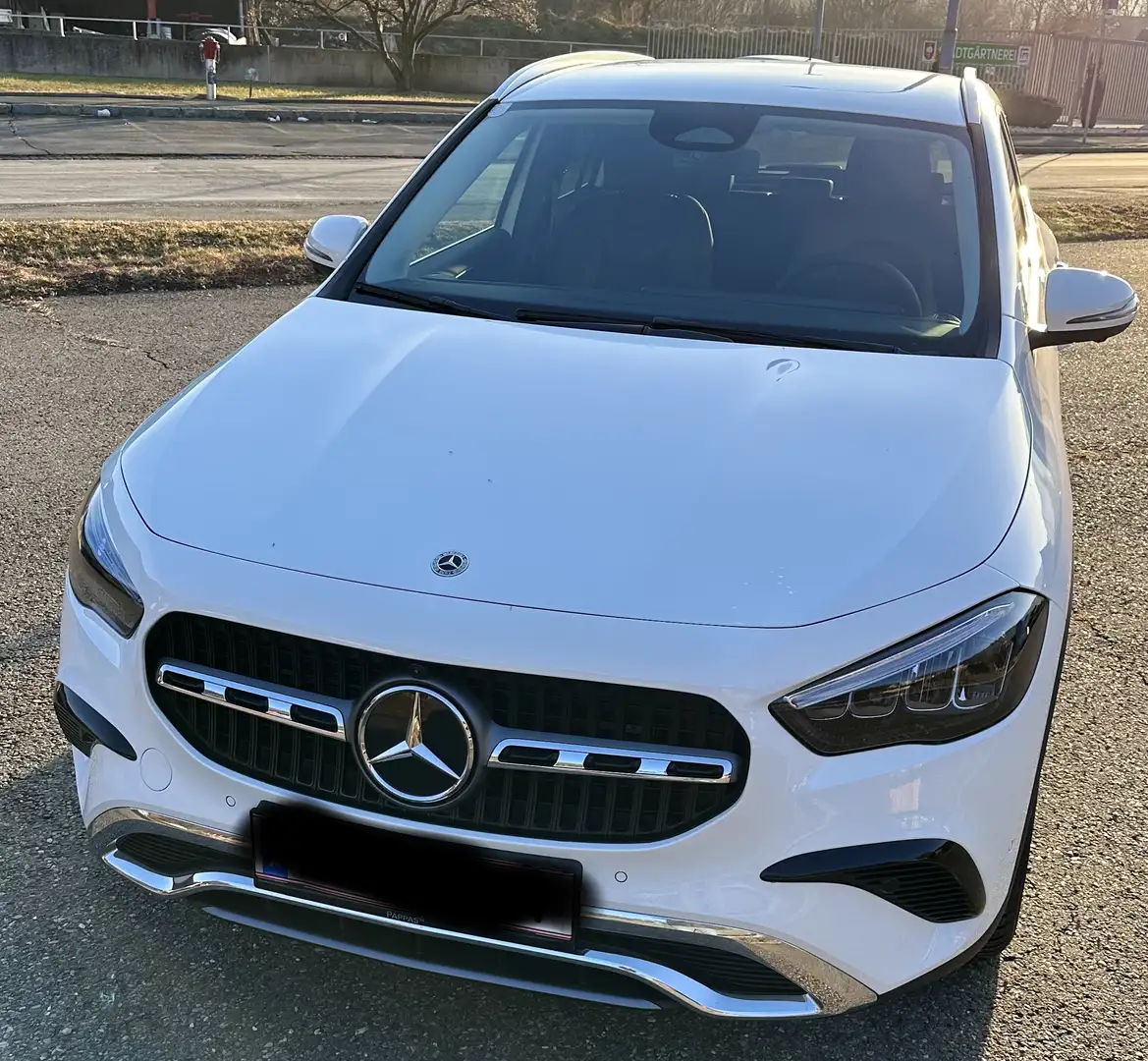 Mercedes-Benz GLA 200 GLA 200 d 4matic Entry Aut. Entry Weiß - 1